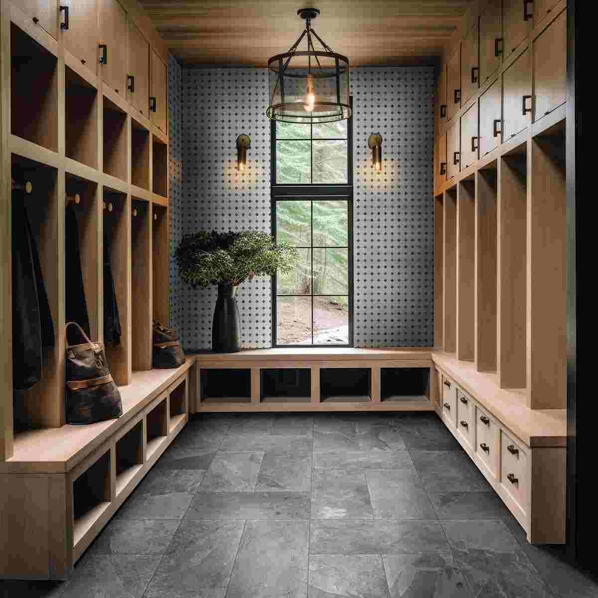 mudroom-addition-ideas-new-england